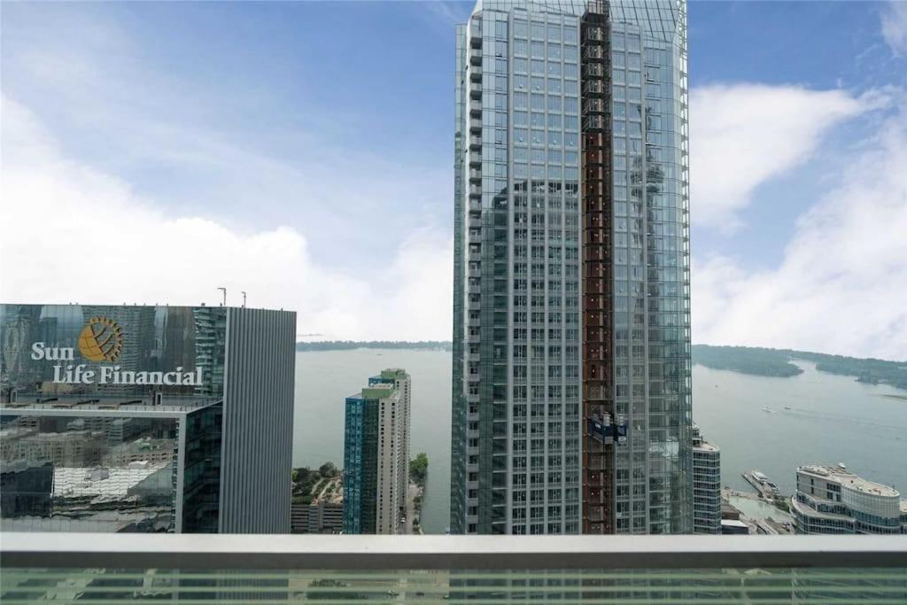 New Superior Lakeview Luxury 3-Bedroom Suite On 48 Floor Торонто Екстериор снимка