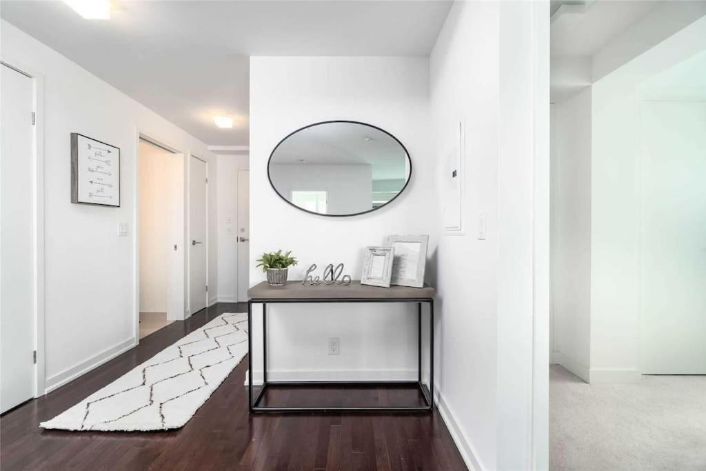 New Superior Lakeview Luxury 3-Bedroom Suite On 48 Floor Торонто Екстериор снимка