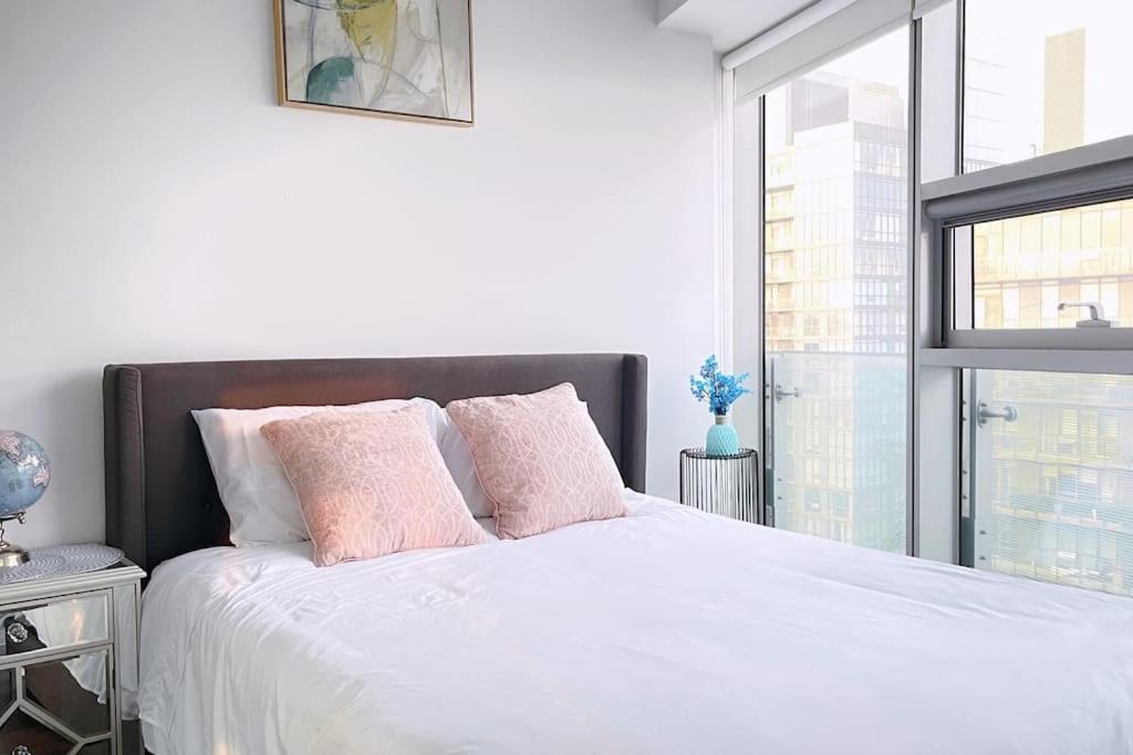 New Superior Lakeview Luxury 3-Bedroom Suite On 48 Floor Торонто Екстериор снимка