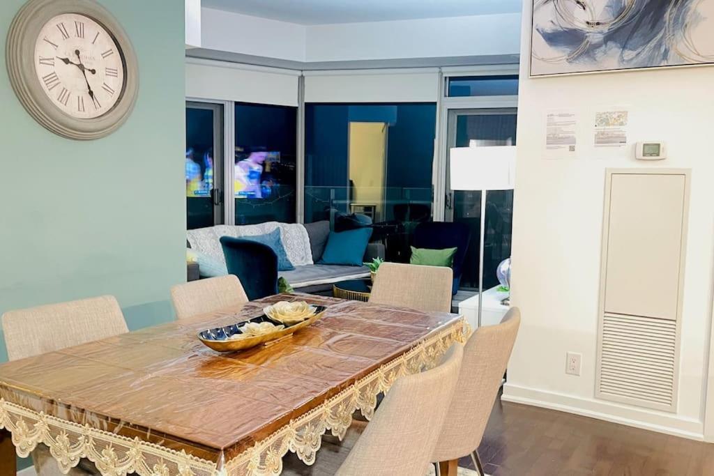 New Superior Lakeview Luxury 3-Bedroom Suite On 48 Floor Торонто Екстериор снимка