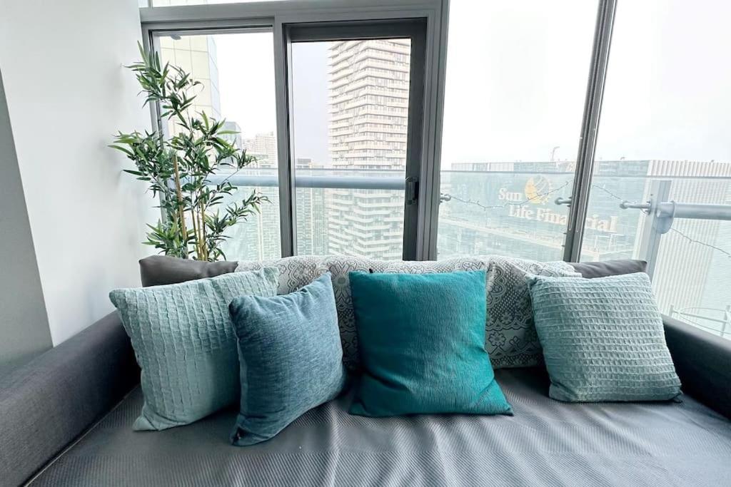 New Superior Lakeview Luxury 3-Bedroom Suite On 48 Floor Торонто Екстериор снимка