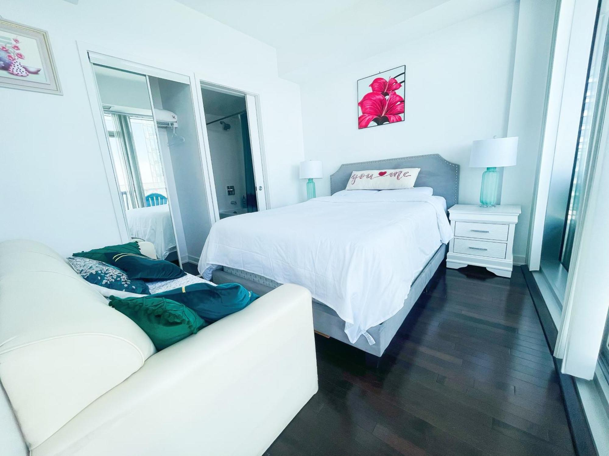 New Superior Lakeview Luxury 3-Bedroom Suite On 48 Floor Торонто Екстериор снимка