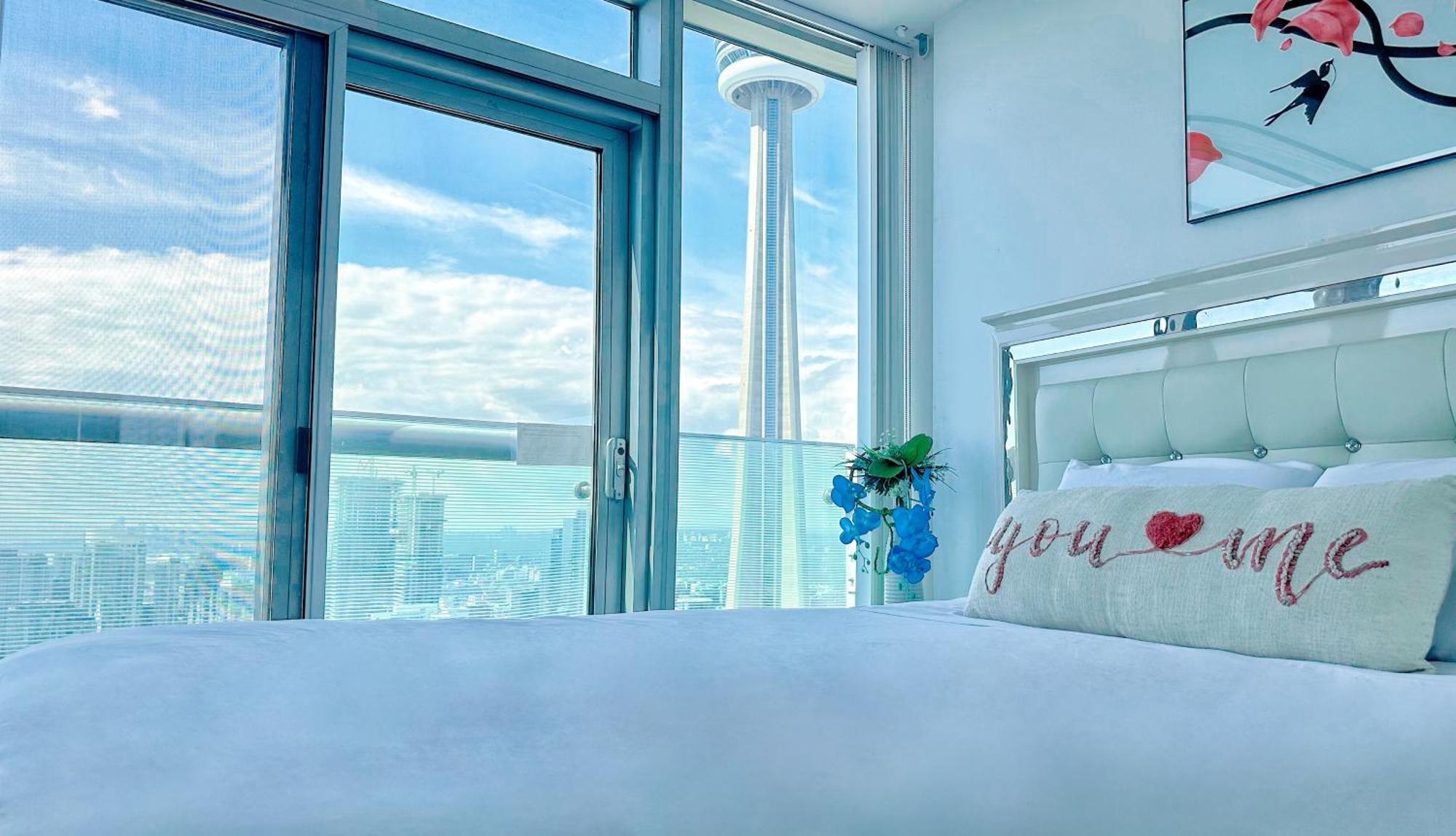 New Superior Lakeview Luxury 3-Bedroom Suite On 48 Floor Торонто Екстериор снимка